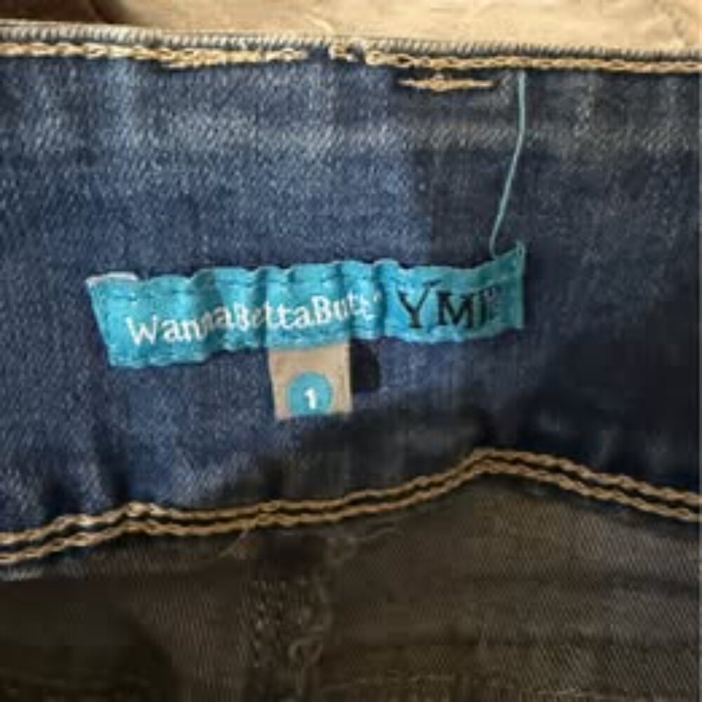YMI  Distressed Jeans Size 1 - Picture 3 of 3